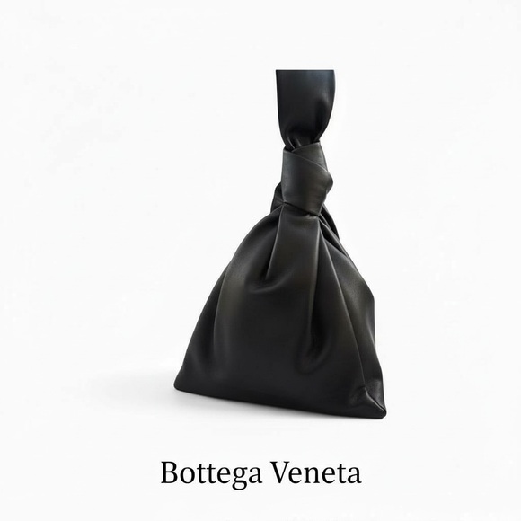 Bottega Veneta Handbags - Bottega Veneta Large Twist leather handbag, chocolate brown, new with papers!